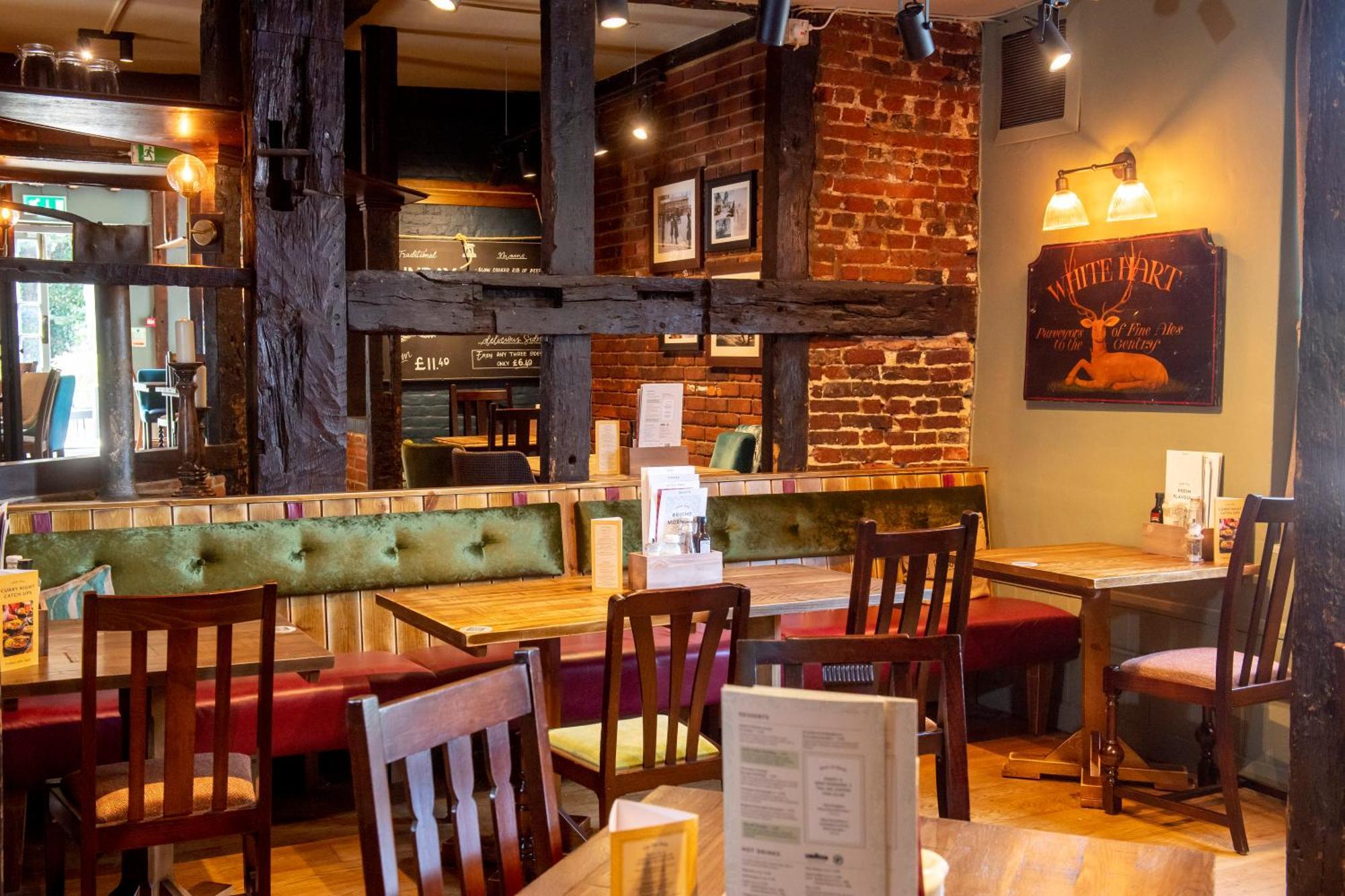 The White Hart By Innkeeper'S Collection Hook  Eksteriør bilde