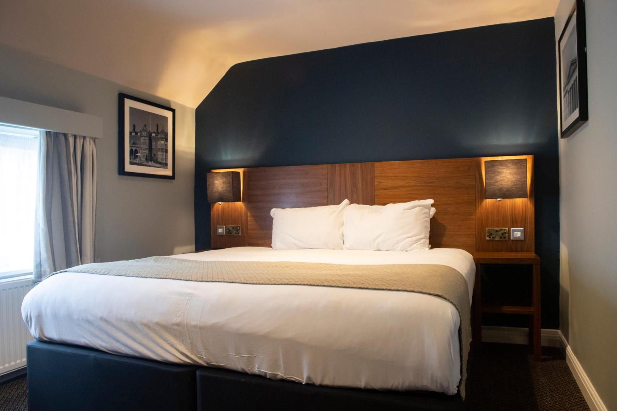 The White Hart By Innkeeper'S Collection Hook  Eksteriør bilde